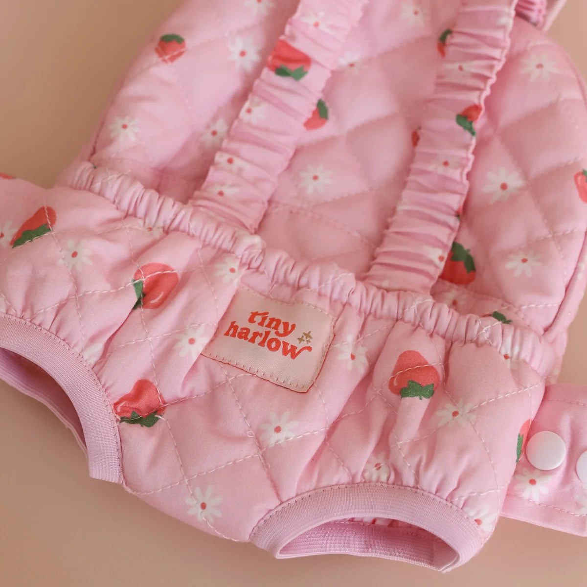 Pré commande Novembre - Porte bébé fraise rose Tiny Harlow