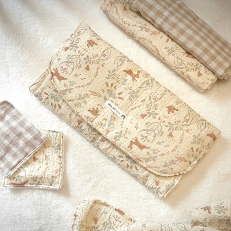 Tapis à langer nomade bébé - motif lapin