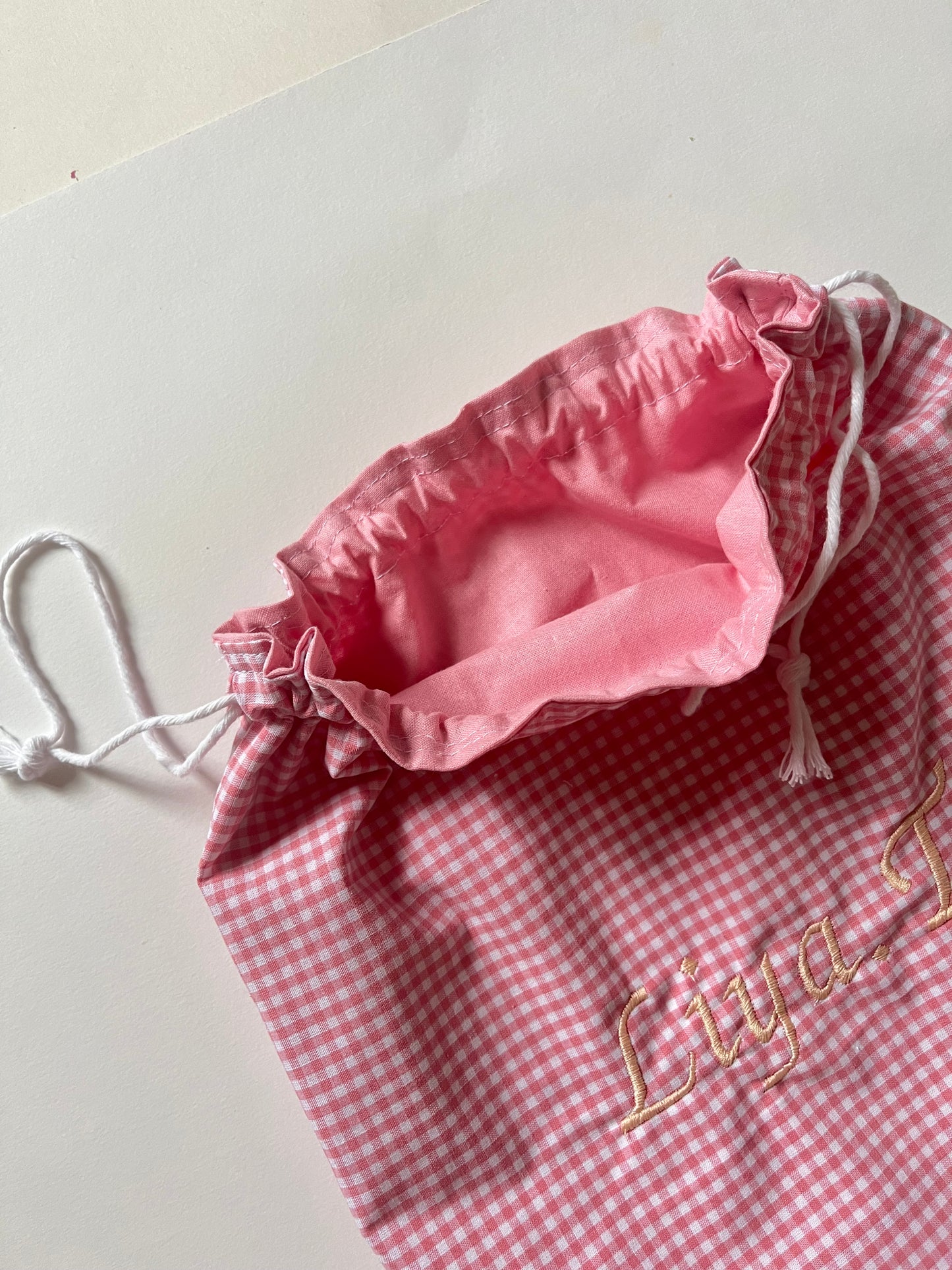 Pochon pour ranger le doudou de bébé personnalisable