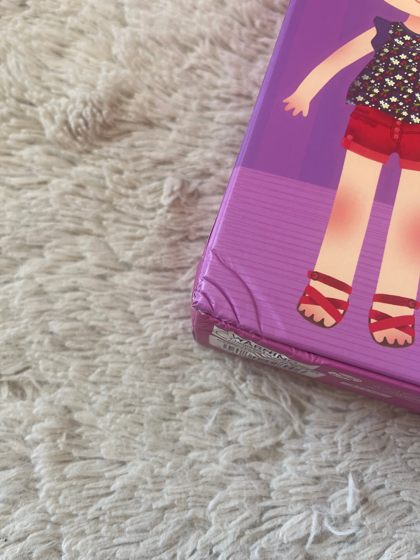 Le dressing de Chloé - Jeux pour enfant - Packaging légèrement abimé