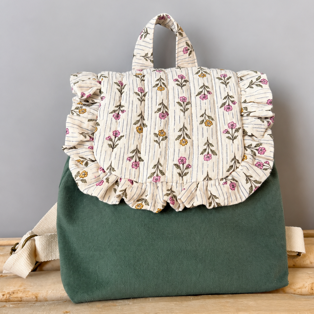 Sac à dos enfant fleurs et vert velours - personnalisable