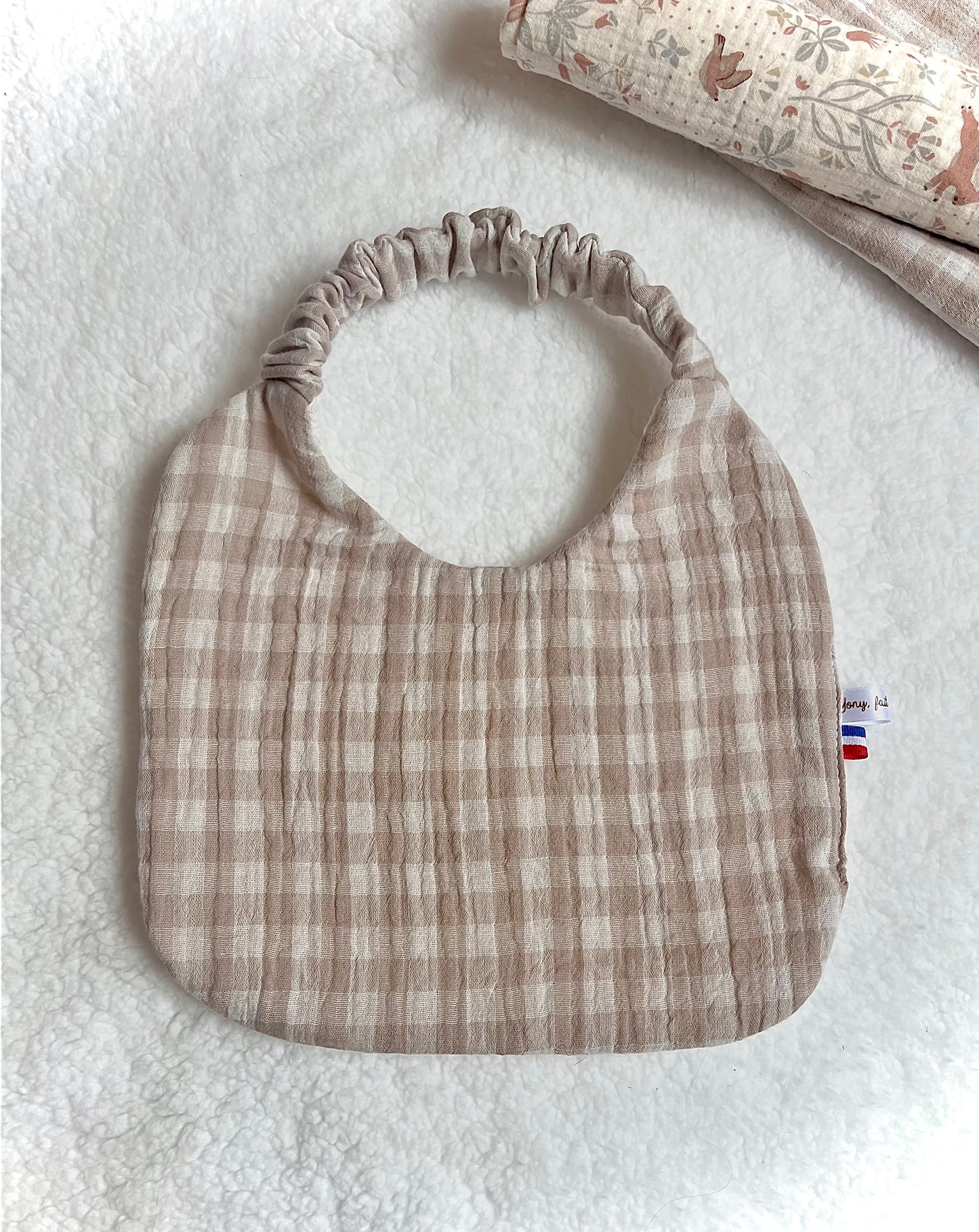 Bavoir élastiqué +7 couleurs