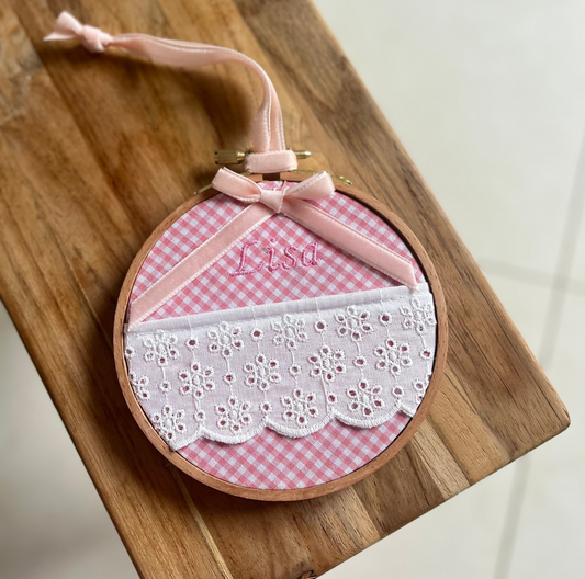 Suspension vichy rose - prénom personnalisable