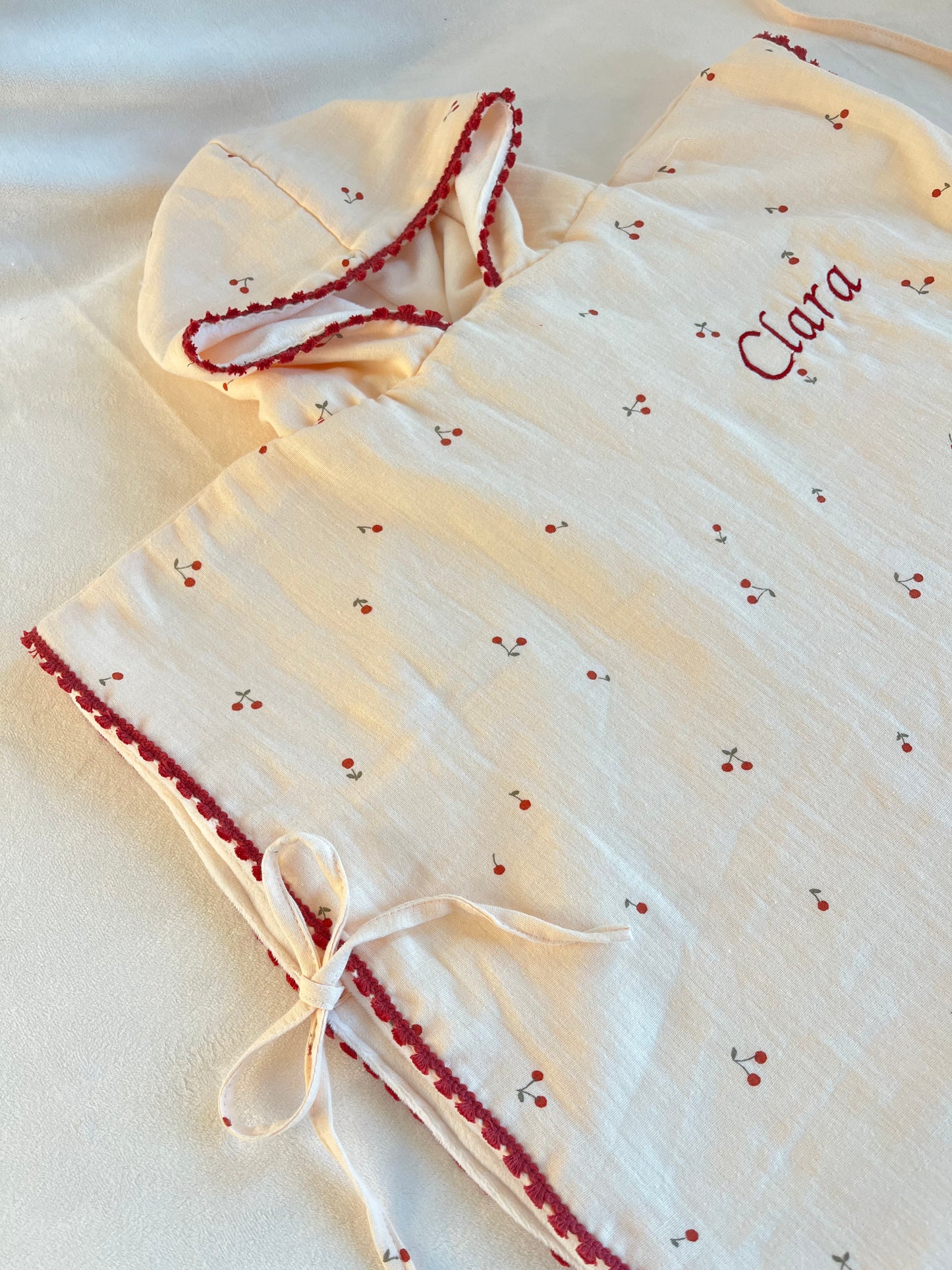 Les ponchos bébé et enfant personnalisable