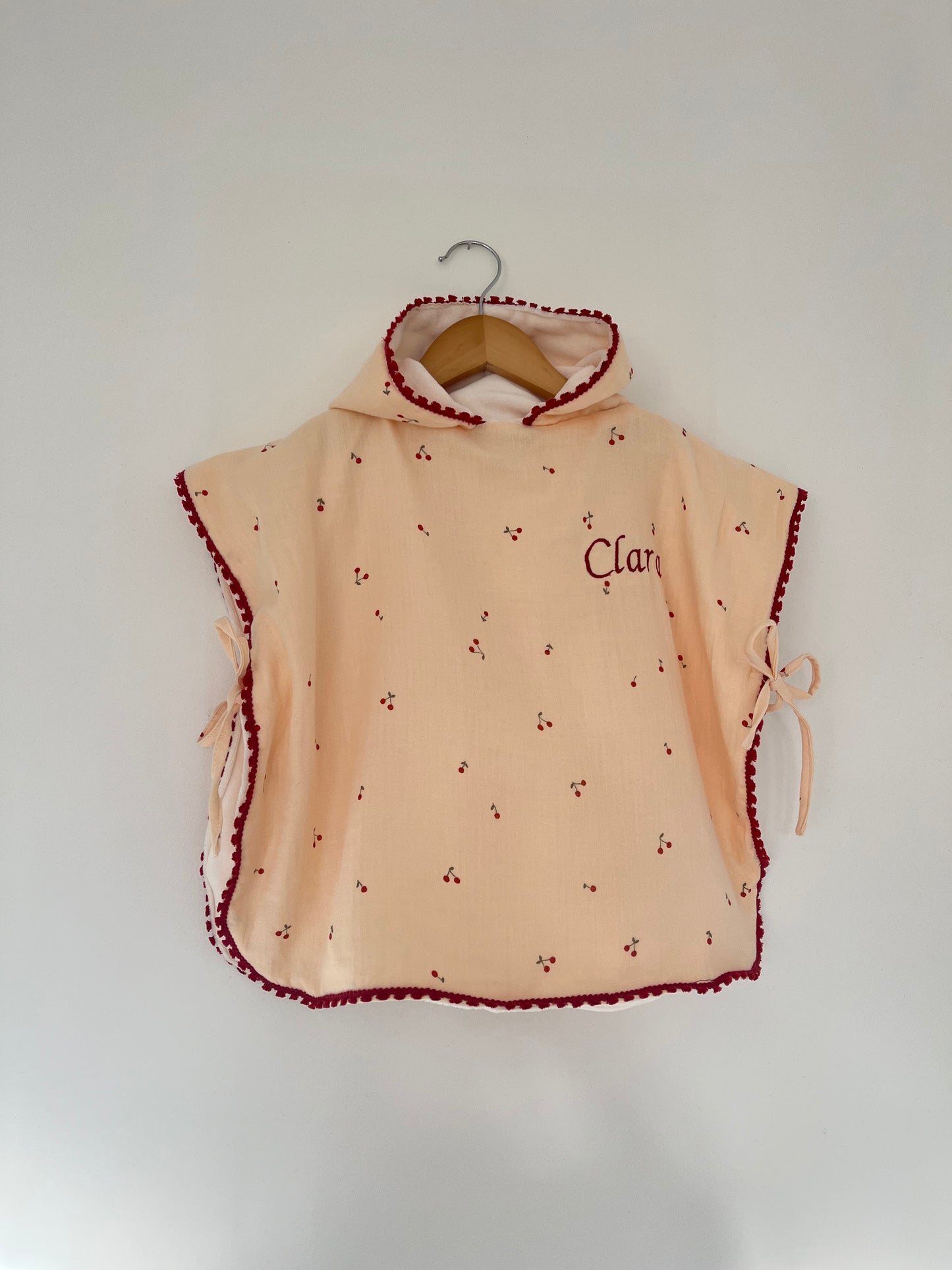 Les ponchos bébé et enfant personnalisable